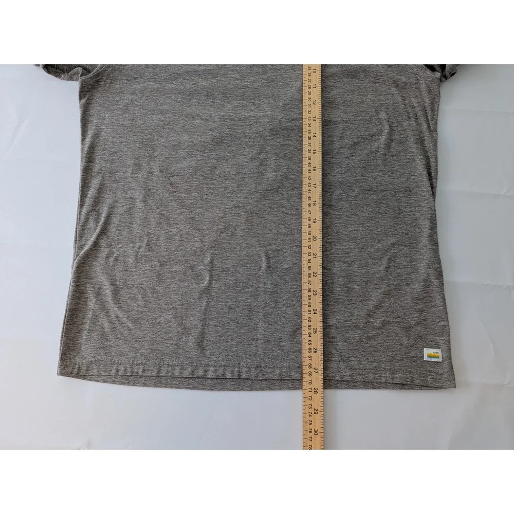 Vuori Strato Tech Tee V178 Mens L‎ Heather Gray Long Sleeve Performance Shirt
